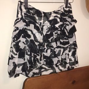 Ruffled, black & white mini skirt